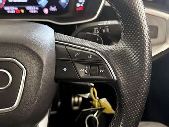 Audi Q3 1.5 TFSI CoD 35 Black Edition S Tronic Euro 6 (s/s) 5dr