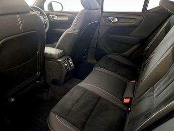 Volvo XC40 Recharge Twin 78kWh Pro Auto AWD 5dr
