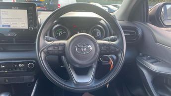 Toyota Yaris 1.5 VVT-h Design E-CVT Euro 6 (s/s) 5dr