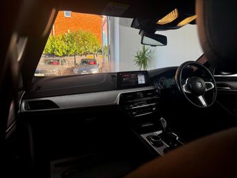 BMW 5 Series 3.0 530d M Sport Auto xDrive Euro 6 (s/s) 4dr
