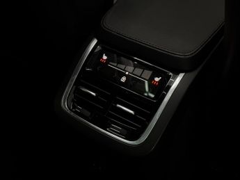 Volvo XC90 2.0h T8 Recharge 18.8kWh Plus Auto 4WD Euro 6 (s/s) 5dr