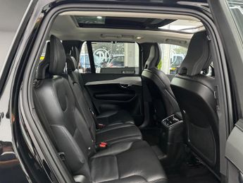 Volvo XC90 2.0h T8 Recharge 18.8kWh Plus Auto 4WD Euro 6 (s/s) 5dr