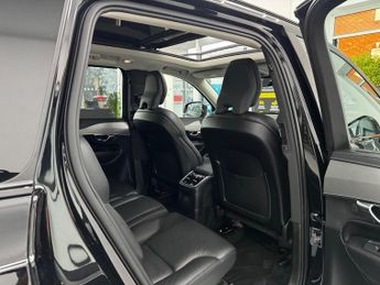 Volvo XC90 2.0h T8 Recharge 18.8kWh Plus Auto 4WD Euro 6 (s/s) 5dr