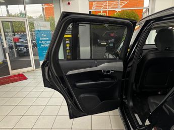 Volvo XC90 2.0h T8 Recharge 18.8kWh Plus Auto 4WD Euro 6 (s/s) 5dr