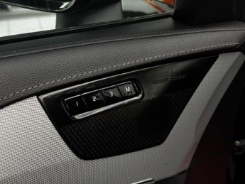 Volvo XC90 2.0h T8 Recharge 18.8kWh Plus Auto 4WD Euro 6 (s/s) 5dr