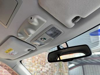 Mitsubishi Outlander 2.0h 12kWh 4h CVT 4WD Euro 6 (s/s) 5dr