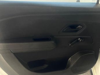 Dacia Jogger 1.0 TCe Essential Euro 6 (s/s) 5dr