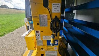 Mercedes-Benz Sprinter Cherry picker
