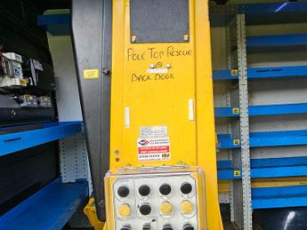 Mercedes-Benz Sprinter Cherry picker