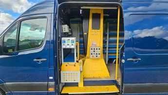 Mercedes-Benz Sprinter Cherry picker