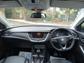 Vauxhall Grandland X 1.2 Turbo Elite Nav Auto Euro 6 (s/s) 5dr