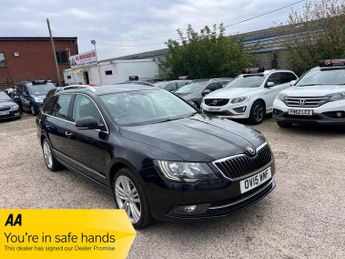Skoda Superb 2.0 TDI Elegance 4WD Euro 5 (s/s) 5dr