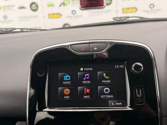 Renault Clio 1.5 dCi Dynamique S MediaNav EDC Euro 5 5dr