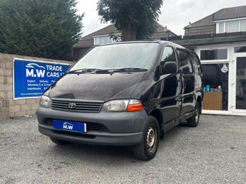 Toyota Hiace 2.5 D-4D 280 GS (1 Side/1 Rear Door) Diesel Manual (88 bhp)