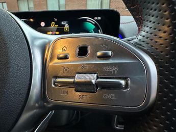 Mercedes-Benz EQB EQB 300 66.5kWh AMG Line Auto 4MATIC 5dr