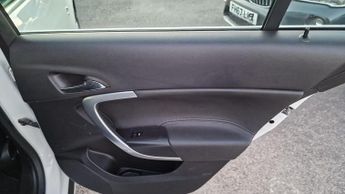 Vauxhall Insignia 2.0 CDTi SE Nav Auto Euro 5 5dr