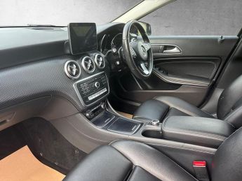 MERCEDES-BENZ A CLASS 1.5 A180d Sport