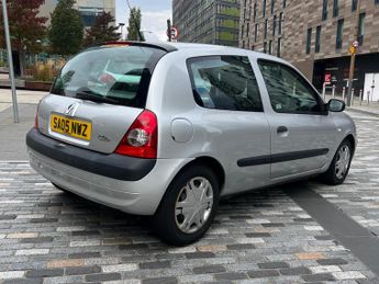 Renault Clio 1.4 16v Expression 3dr