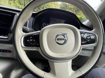 Volvo XC90 2.0 D5 Momentum Geartronic 4WD Euro 6 (s/s) 5dr