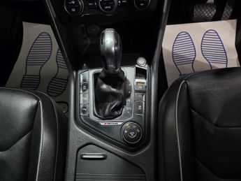 Volkswagen Tiguan 2.0 TSI SEL DSG 4Motion Euro 6 (s/s) 5dr