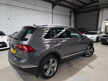 Volkswagen Tiguan 2.0 TSI SEL DSG 4Motion Euro 6 (s/s) 5dr
