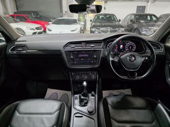 Volkswagen Tiguan 2.0 TSI SEL DSG 4Motion Euro 6 (s/s) 5dr