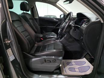 Volkswagen Tiguan 2.0 TSI SEL DSG 4Motion Euro 6 (s/s) 5dr