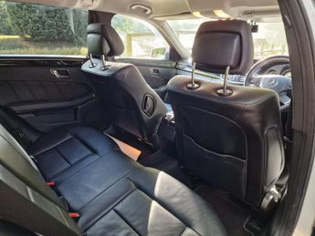 Mercedes-Benz E Class 1.8 E200 CGI BlueEfficiency Avantgarde Tiptronic Euro 5 5dr