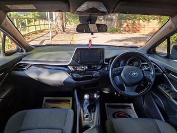 Toyota C-HR 1.8 VVT-h Icon CVT Euro 6 (s/s) 5dr