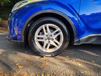 Toyota C-HR 1.8 VVT-h Icon CVT Euro 6 (s/s) 5dr