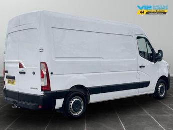 Renault Master 2.3 dCi ENERGY 35 Business FWD MWB Medium Roof Euro 6 (s/s) 4dr