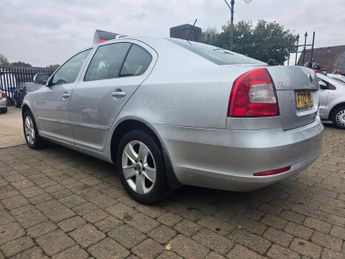 Skoda Octavia 1.6 TDI Elegance DSG Euro 5 5dr