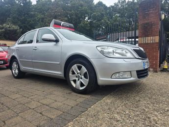Skoda Octavia 1.6 TDI Elegance DSG Euro 5 5dr