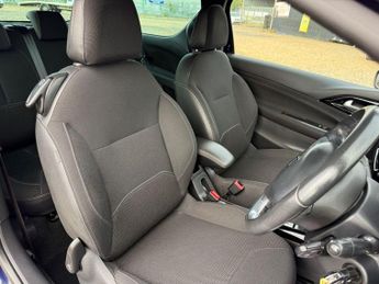 CITROEN DS3 1.6 VTi DStyle Plus Hatchback 3dr Petrol Auto Euro 5 (120 ps) AU