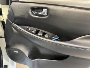 Nissan Leaf 40kWh Tekna Auto 5dr