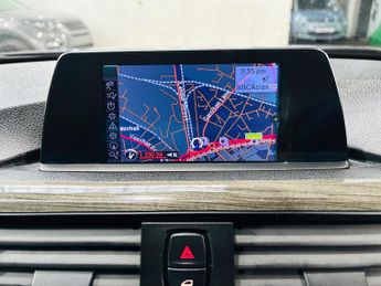 BMW 3 Series 2.0 320d Luxury Auto Euro 5 (s/s) 4dr