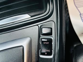 BMW 3 Series 2.0 320d Luxury Auto Euro 5 (s/s) 4dr