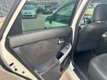 Toyota Prius 1.5 CVT 4dr