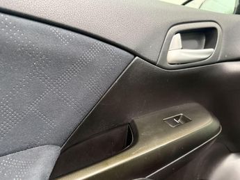 Honda Civic 1.8 i-VTEC ES Auto Euro 5 5dr