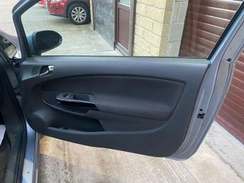 Vauxhall Corsa 1.2i 16v Club 3dr