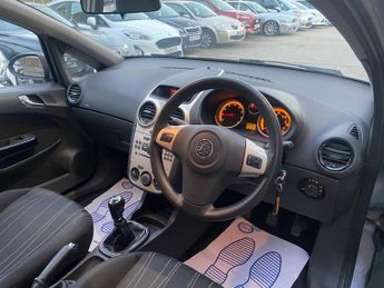 Vauxhall Corsa 1.2i 16v Club 3dr