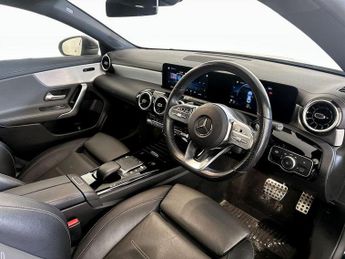 Mercedes-Benz CLA 1.3 CLA200 AMG Line Coupe 7G-DCT Euro 6 (s/s) 4dr