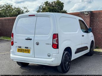 Vauxhall Combo 1.6 Turbo D 2300 Sportive L1 H1 Euro 6 (s/s) 4dr