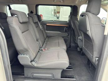 Toyota PROACE Verso 2.0D Family Medium MPV 5dr Diesel Auto MWB Euro 6 (s/s) (8 Seat)