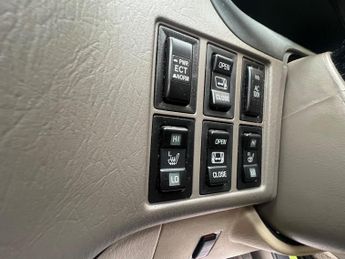 Toyota HiAce Grand Hiace 3.4 V6 4WD prestige Edition