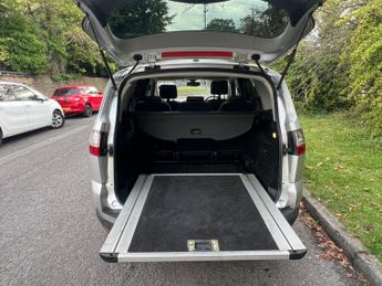 Ford S-Max 2.5 Titanium 5dr