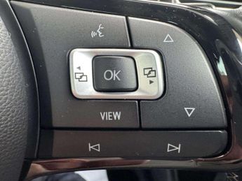 VOLKSWAGEN GOLF 2.0 TSI R Hatchback 5dr Petrol DSG 4Motion Euro 6 (s/s) (300 ps)