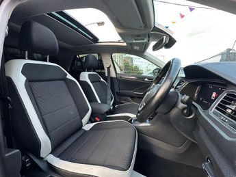 Volkswagen T-Roc 1.5 TSI EVO SEL DSG Euro 6 (s/s) 5dr