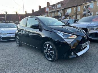 Toyota AYGO 1.0 VVT-i x-plore x-shift Euro 6 5dr
