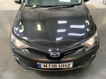 Toyota Auris 1.8 VVT-h Design CVT Euro 6 (s/s) 5dr